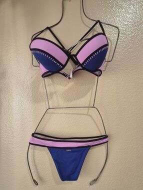 Victoria's Secret Women's Two-Tone Pink and Blue Bikini Set